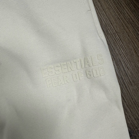 COPY - Fear of God Essentials Eggshell Sweatpants Size Small - Picture 2 of 3